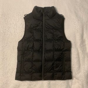 Ugg Black Vest Small